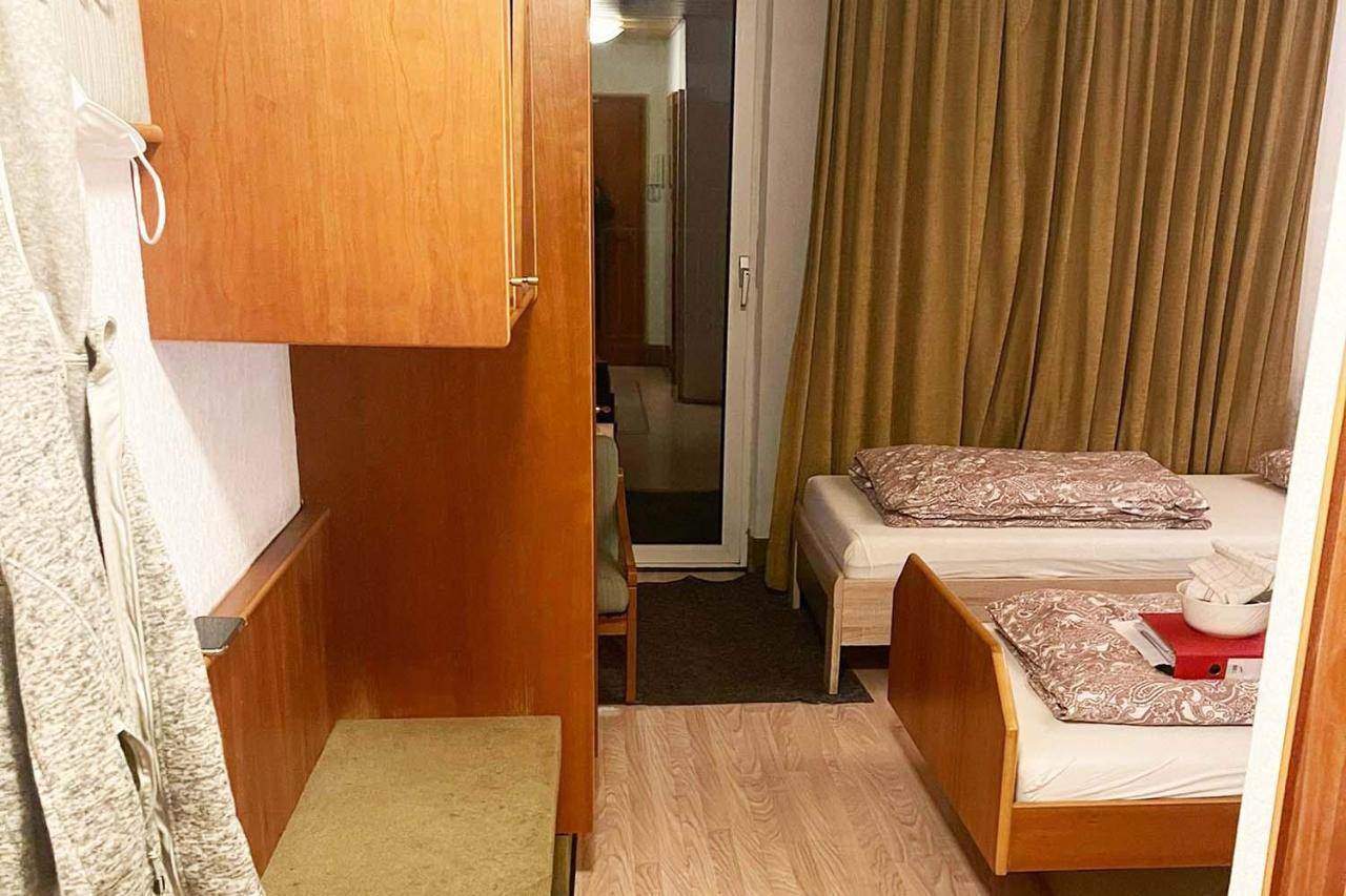 One Room Apartment In Bergisch Gladbach Dış mekan fotoğraf