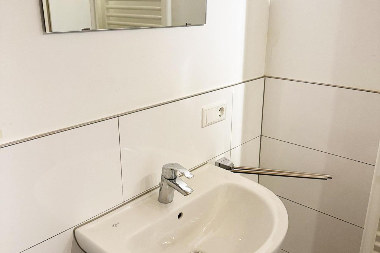 One Room Apartment In Bergisch Gladbach Dış mekan fotoğraf