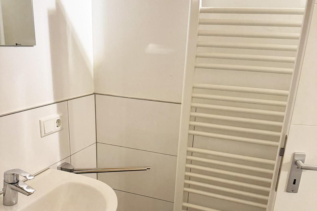 One Room Apartment In Bergisch Gladbach Dış mekan fotoğraf