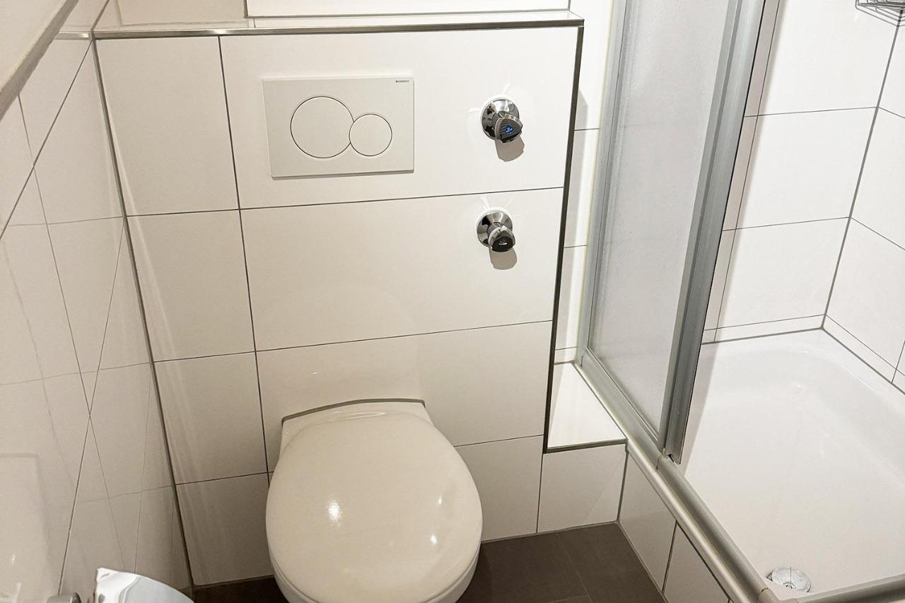 One Room Apartment In Bergisch Gladbach Dış mekan fotoğraf